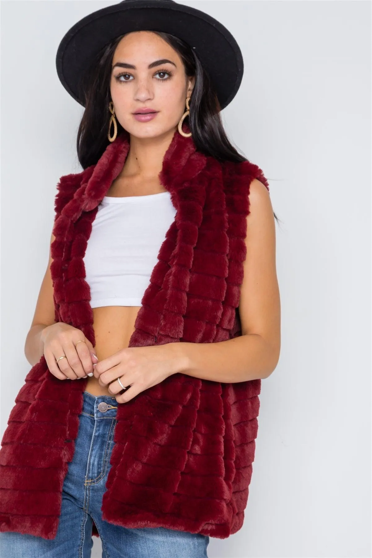 Burgundy Sleeveless Faux Fur Vest /4