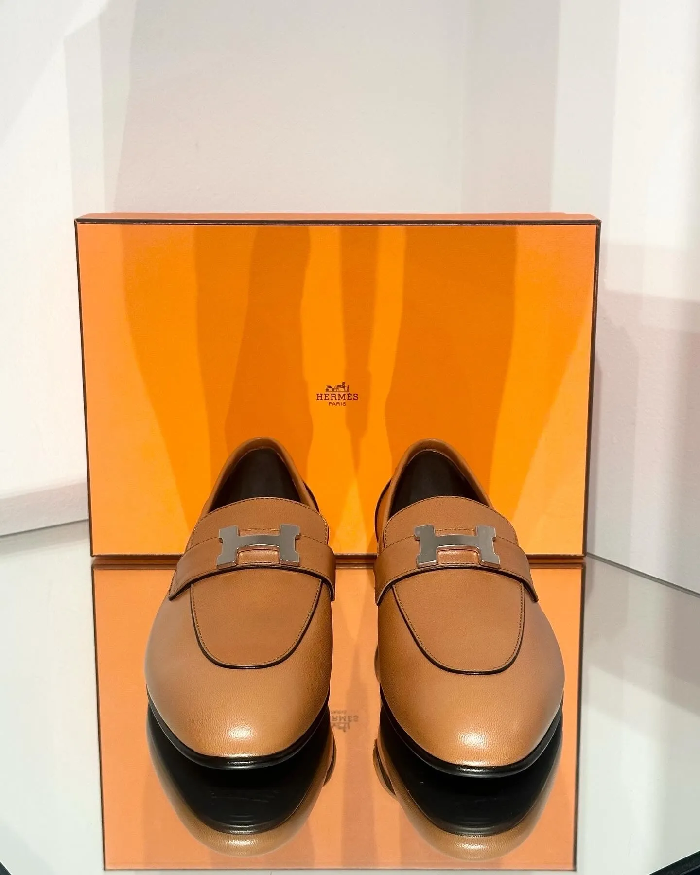 HERMÈS Paris Leather Loafers