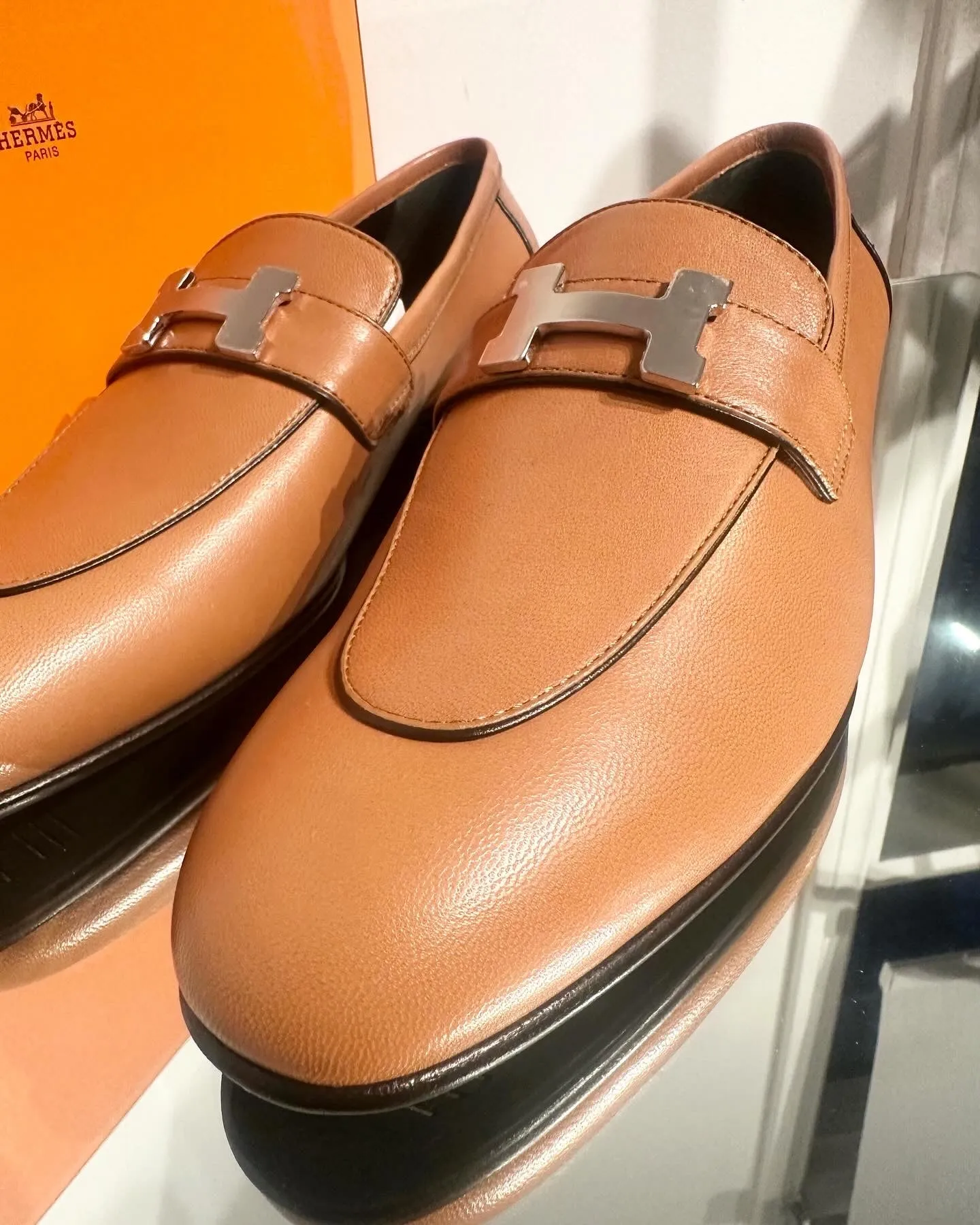 HERMÈS Paris Leather Loafers