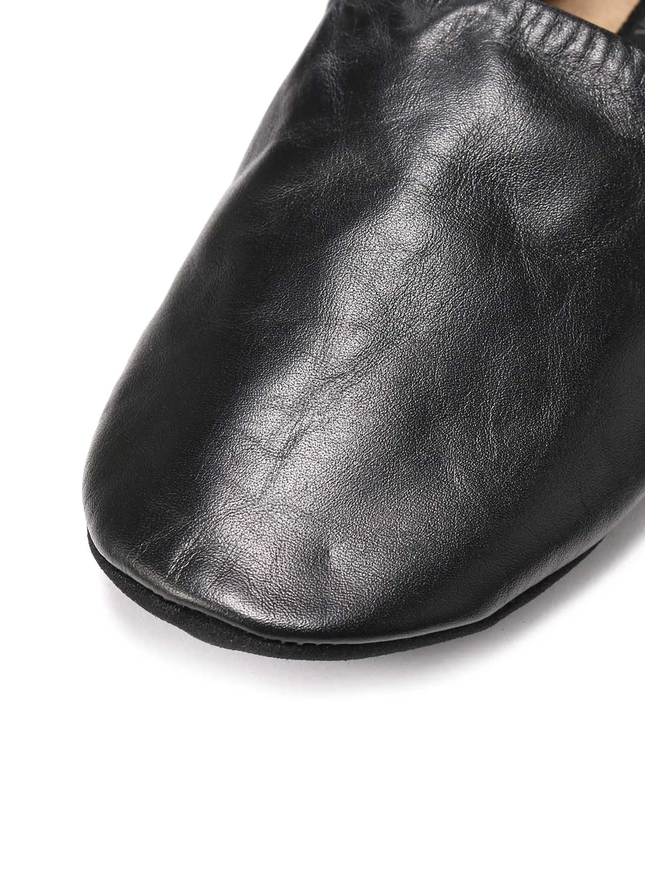 LEATHER SLIPPERS