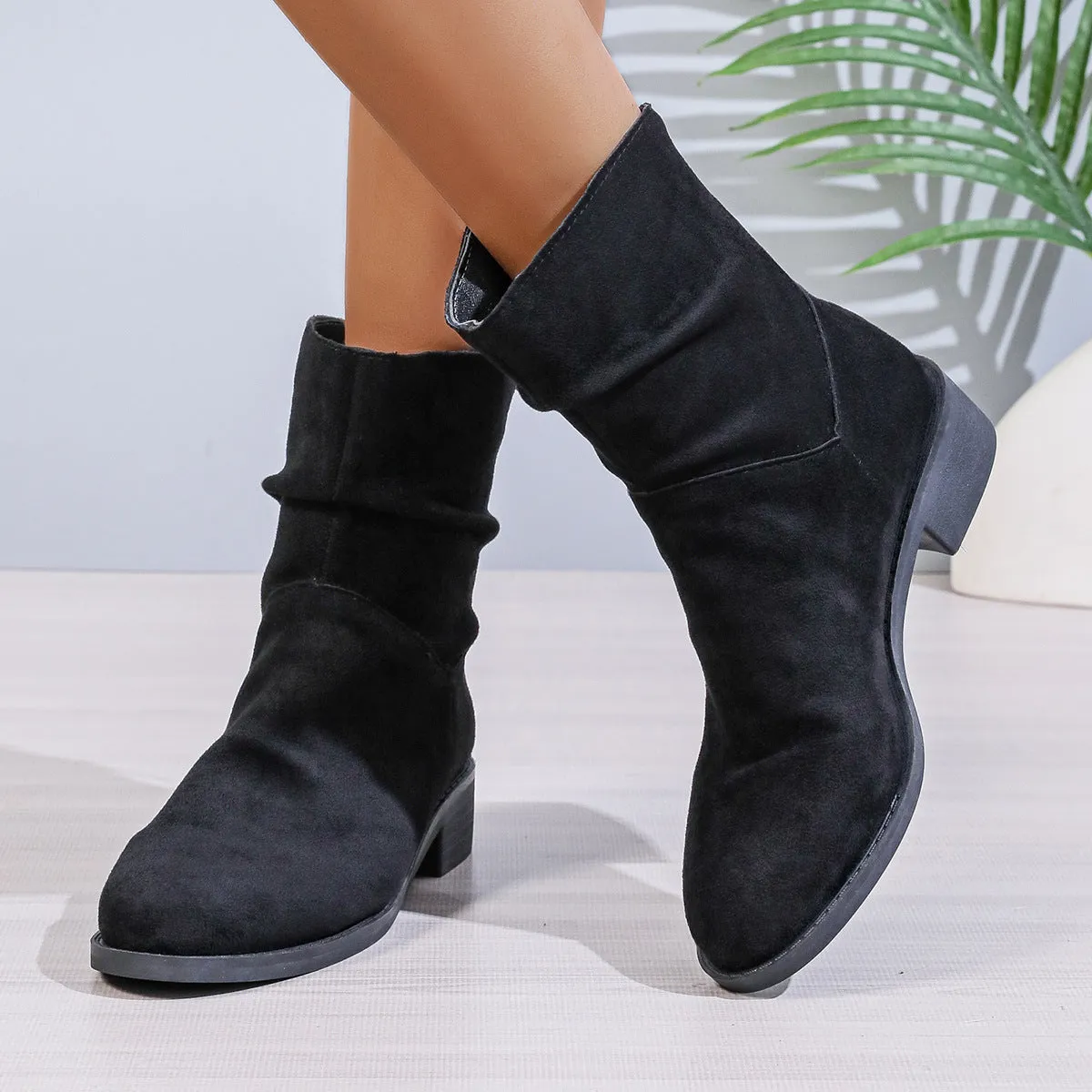 Plus Size Autumn And Winter Pointed Toe Chunky Heel Boots