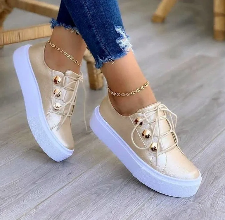 Trendy Lace-Up Soft Flat Bottom Sneakers